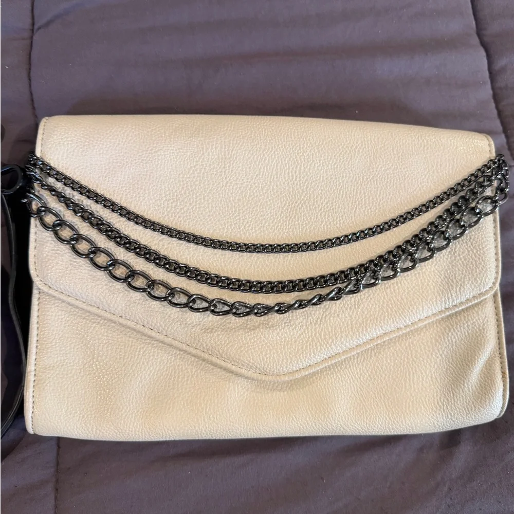 Steve Madden Cream Crossbody with Black Trim and Gunmetal Chain